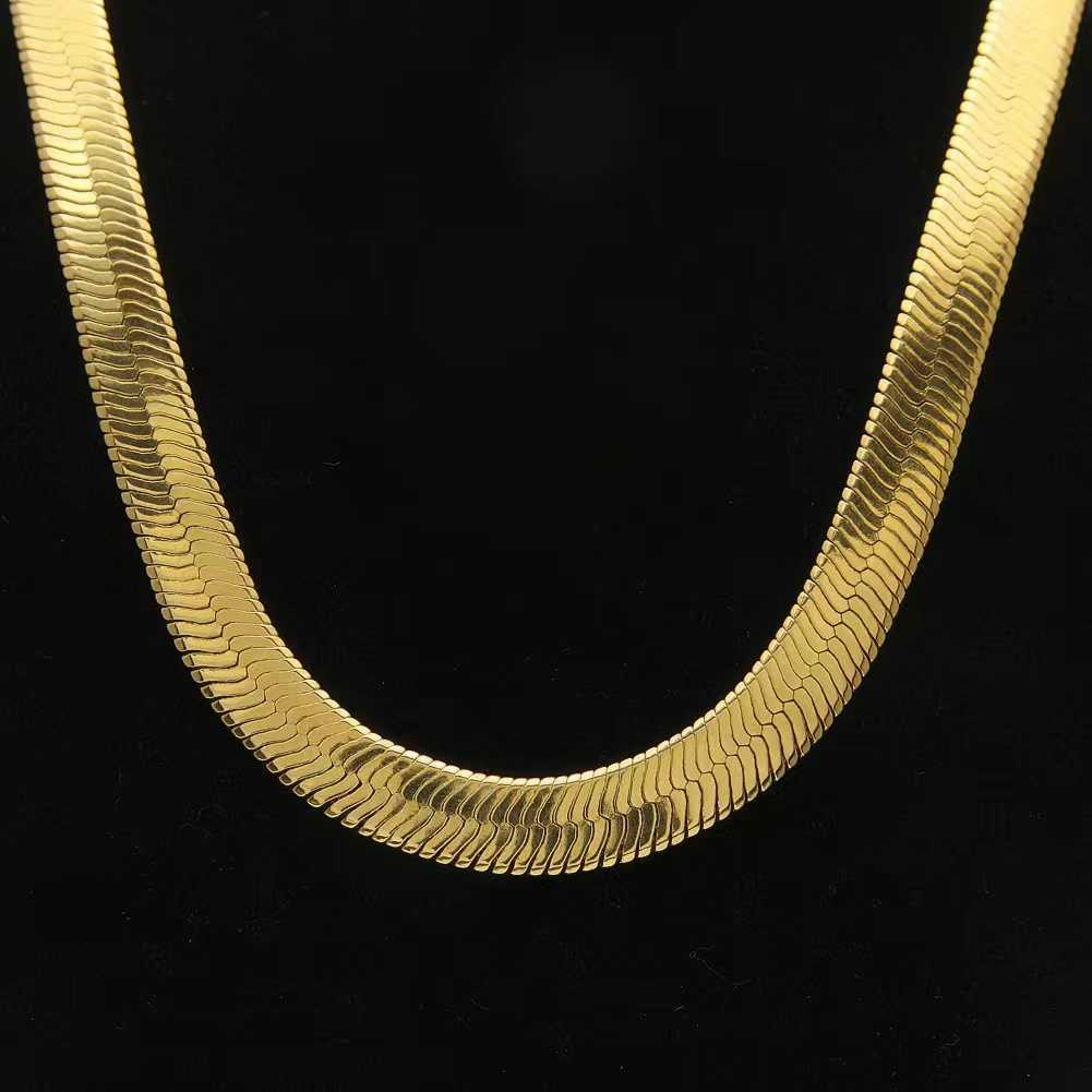 Pendant Necklaces 10MM Men's Snake Long Chain Necklace Gold Plated Flat Herringbone Choker Hip Hop Male Choker Colar Jewelry Gifts for Him 36-76CM T230413
