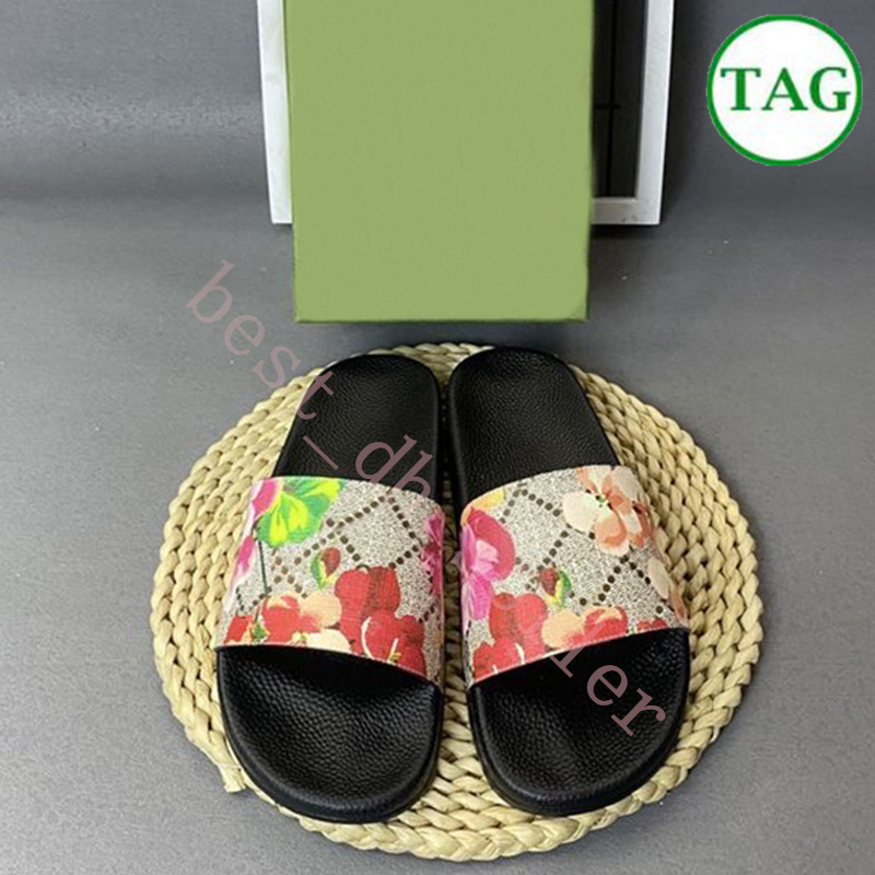 Designer tofflor kvinnor glider herr sandaler skor webbgummi glid rosa svart blommor duk gröna blå blommor jordgubbe tryck toffel sommar platt sandal sko
