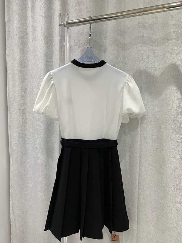 Temel gündelik elbiseler tasarımcısı 23SS Sonbahar/Kış Yeni Bowknot Square Diamond Toke Kemer A-line Piled Elbise Kadınlar Fransız Tarzı Ünlü 44GT