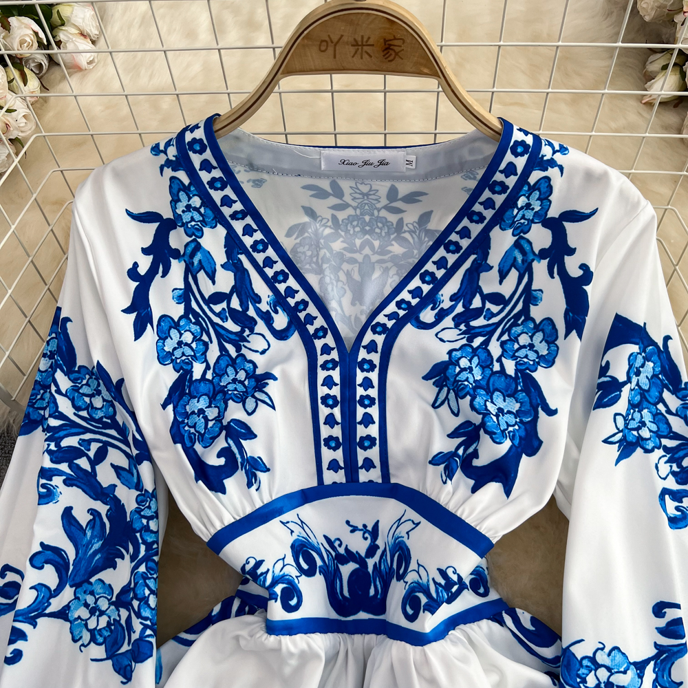 Sukienki swobodne 2023 Spring Summer Runway Blue and White Porcelain Print Dress Women Veck Długie Latarni Rękaw wysoki talia