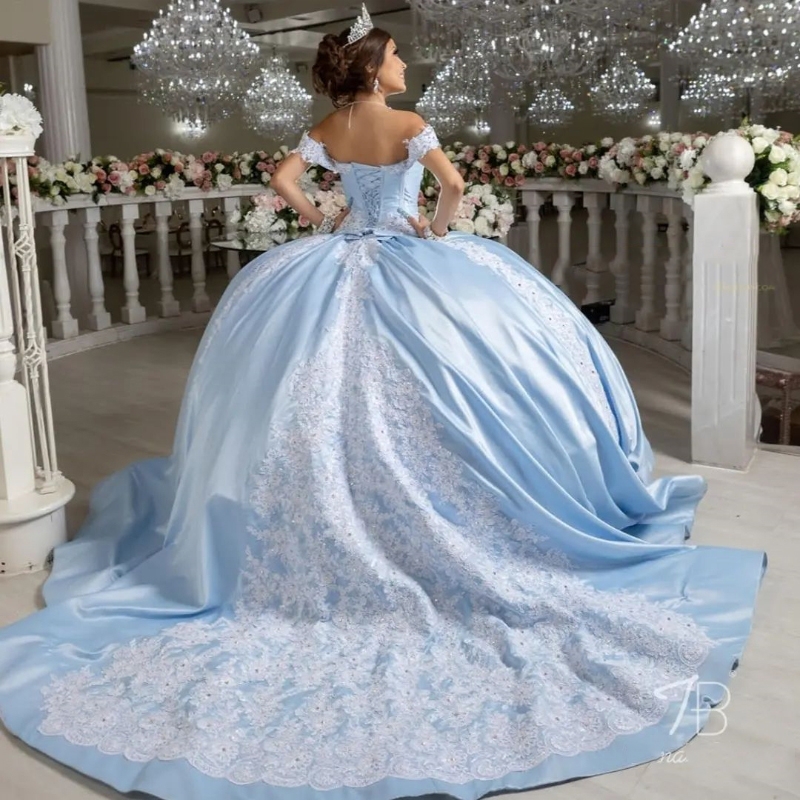 Himmelblå quinceanera klänningar bollklänning födelsedagsfest klänning snörning examen klänning älskling pärlor kristall applikation swet 16 vestidos de de