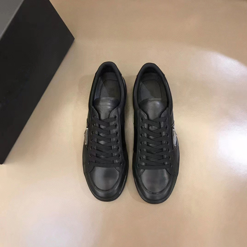 Słynne męskie buty swobodne buty muchowe trampki Włochy luksus elastyczny opaska niska topa biała czarna gumowa skórzana designer