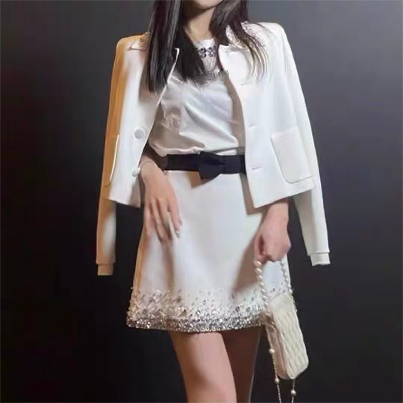 Autumn/Winter 23 miu-m 3D Beaded Celebrity Light Luxury White Short Coat Top+Short Skirt