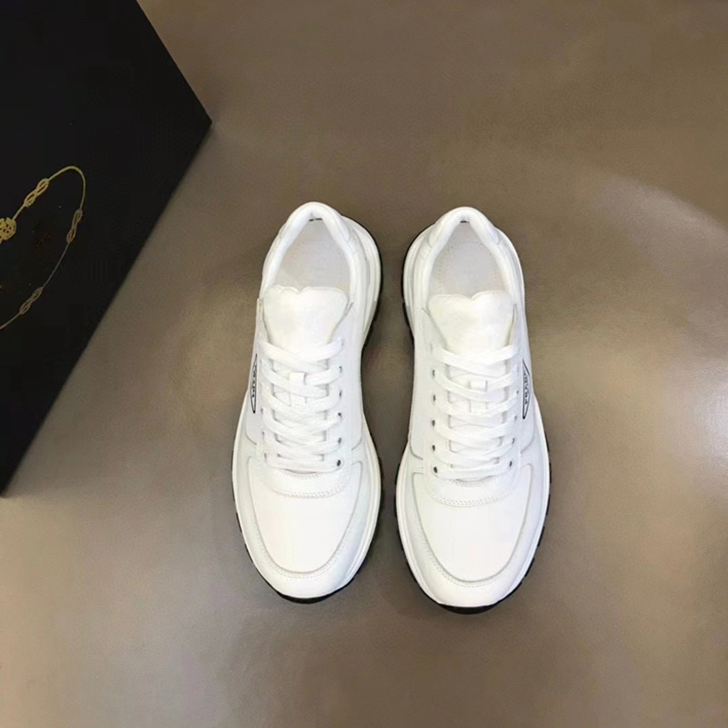 Moda mężczyzn swobodne buty słynne blok muchowy bieganie Sneaker Włochy wyrafinowane gumowe niskie topy białe czarne skórzane platforma designerka dorywcza tenisowa butów sportowych pudełko UE 38-45
