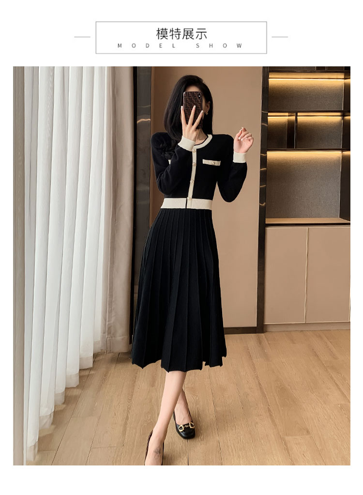 Casual Dresses High Quality Elegant Autumn Pleated Midi Dress New Fashion Women O Neck Long Sleeve Knitted Hit Color Pearl Button Sweater Dress 2023