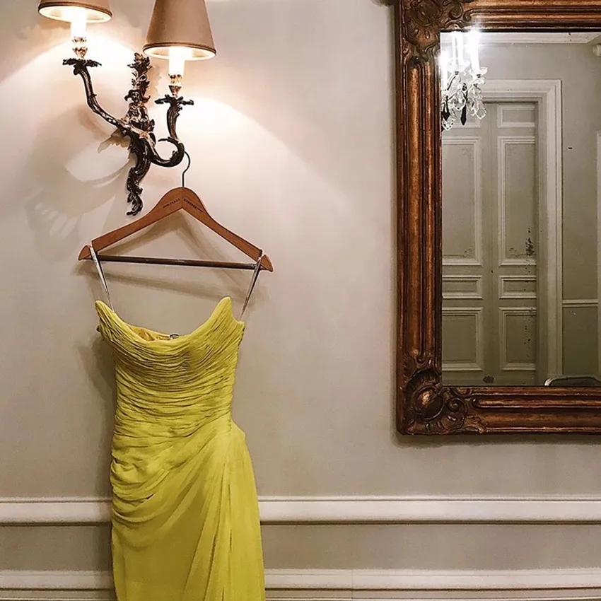 특별한 디자인 옐로우 이브닝 드레스 슬립 벨레스 지퍼 뒷면 뒷면 슬릿 A- 라인 쉬폰 무도회 드레스 앙켈 길이 파티 가운