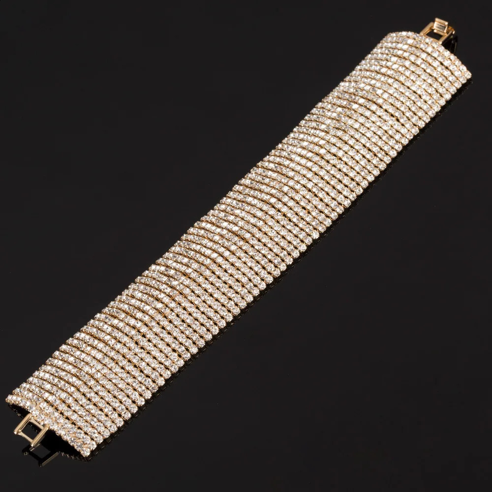 Braccialetti con ciondoli Bracciale con strass di lusso con trapano completo le donne Bracciale con polsini di cristallo Bracciale da sposa con gioielli in oro e argento con braccialetti 231115