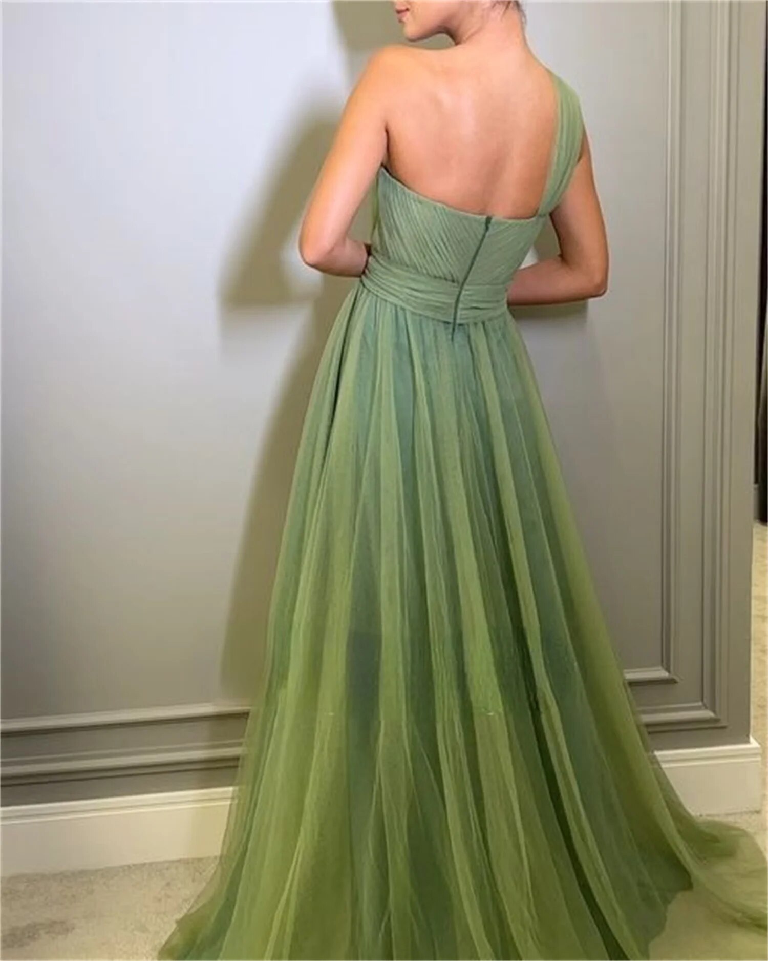 Lyxig Sage Green One Shoulder Prom Dress Kvinnakvällsklänningar för specialevenemang Backless Gala Dress Formella klänningar