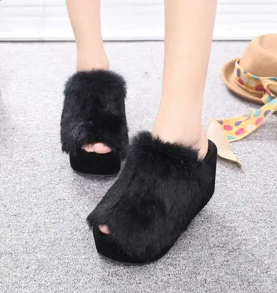 Slippers Herfst Winter Vrouwen Dikke Zolen Vrouwelijke Wig 9 Cm Hoge Hakken Schoenen Buiten Dragen Biscuit Slippers 231115