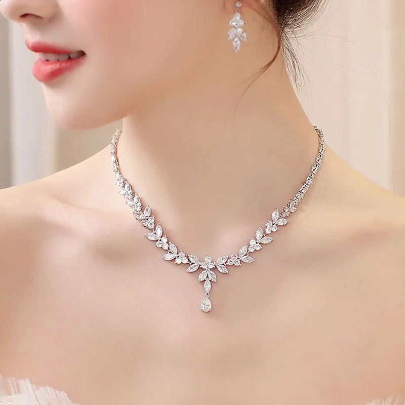 Hochzeit Schmuck Sets Uilz Exquisite Blatt Baumeln Ohrring Set für Frauen Zubehör Zirkon Tropfen Ohrringe Halskette Braut Geschenk 231116