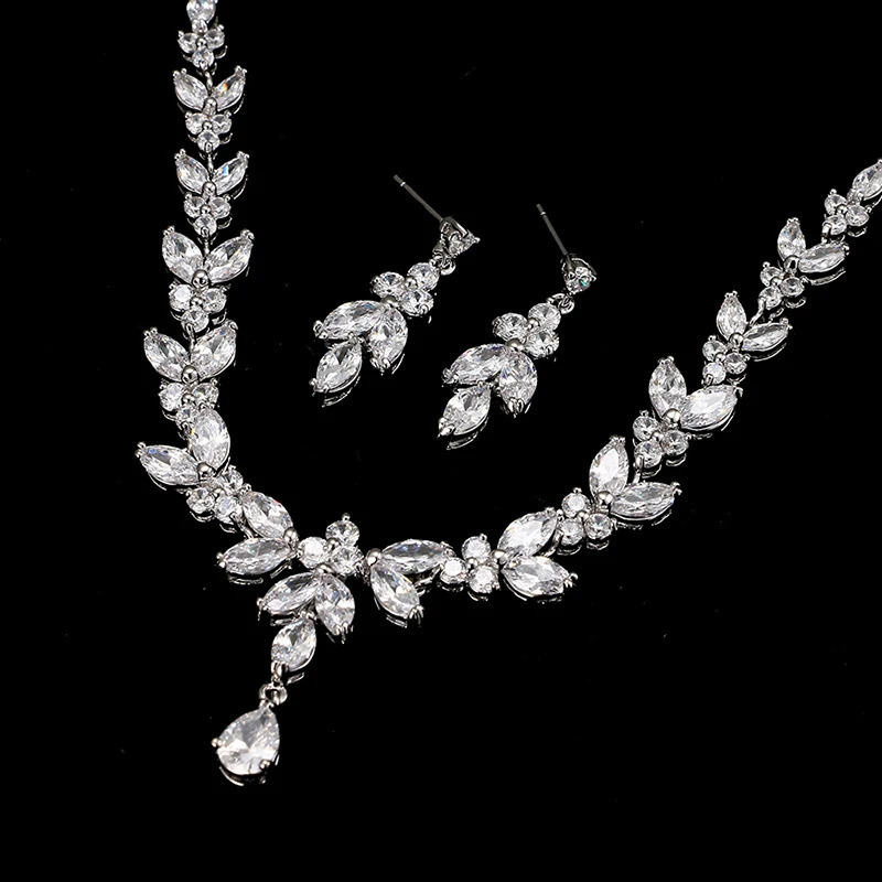 Conjuntos de jóias de casamento Uilz requintado folha balançar brinco conjunto para acessórios femininos zircão brincos colar presente da noiva 231116