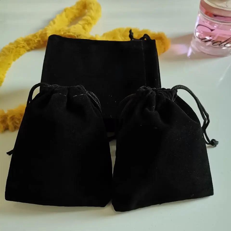 Jewelry Boxes wholesale Black Drawstring Velvet bag Jewelry Pouches Gift Display Packing Flannel Bag Drawstring Pocket 5x7/7x9/9x12/10x15cm 231116