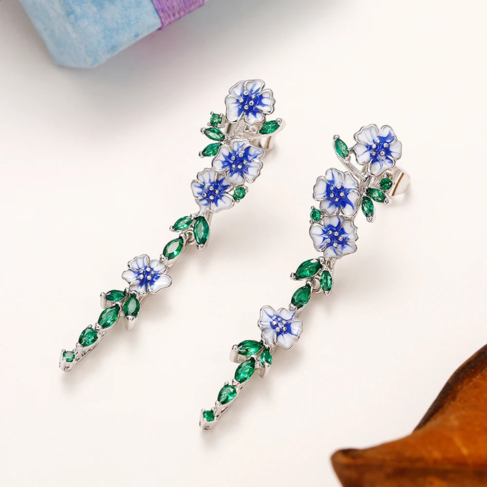 Stud huitan vintage emalj blomma dingle örhängen kvinnor temperament blå trumpet blomma långa örhängen bröllop fest estetiska smycken 231116