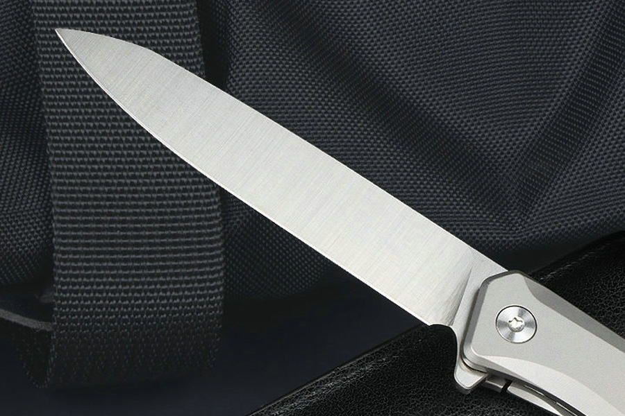 High Quality M7672 Flipper Folding Knife D2 Satin Blade CNC TC4 Titanium Alloy Handle Ball Bearing Fast Open Outdoor EDC Pocket Knives