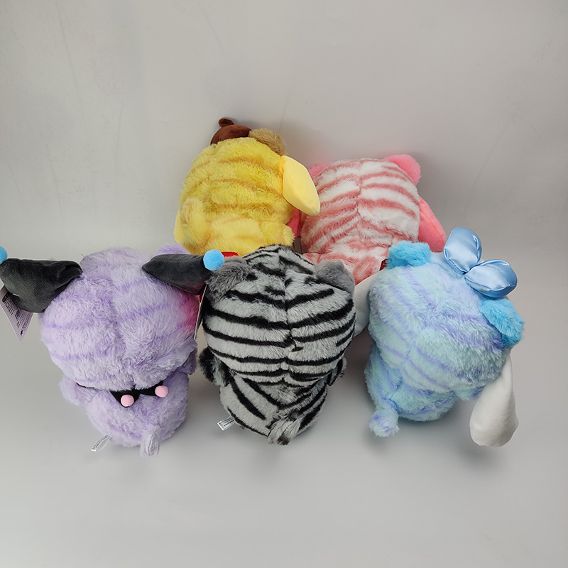 الشركات المصنعة بالجملة 6 تصميمات من 20 سم Tiger Sanlio Kulomi Plush Toys Cartoon المحيطة بالدمى لهدايا الأطفال