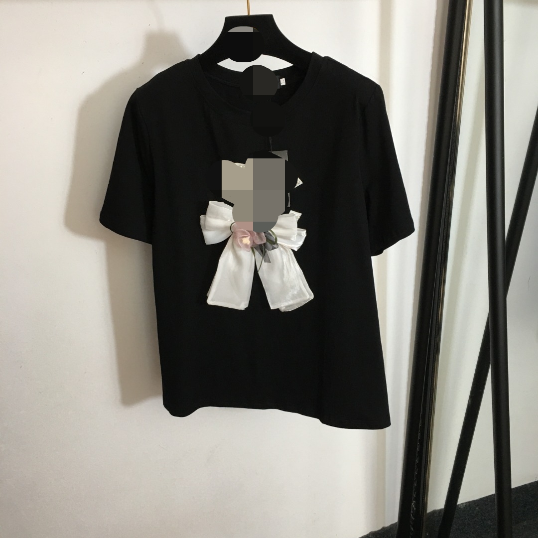 1115 2023 Runway Autumn Märke samma stil tröja Kort ärm Crew Neck T Shirt Black White Cotton Womens kläder Högkvalitativa kvinnor 20238916