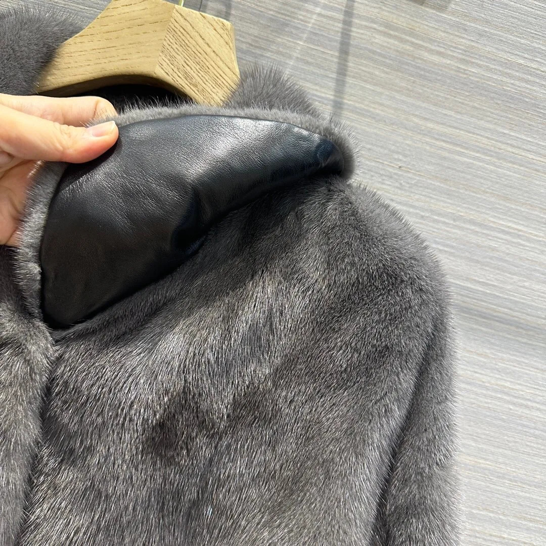 Manteau de luxe en fausse fourrure pour femmes, fait à la main, 100 vison, vêtements chauds d'hiver pour femmes, à la mode, col rabattu, manteaux gris, 2023, 231116