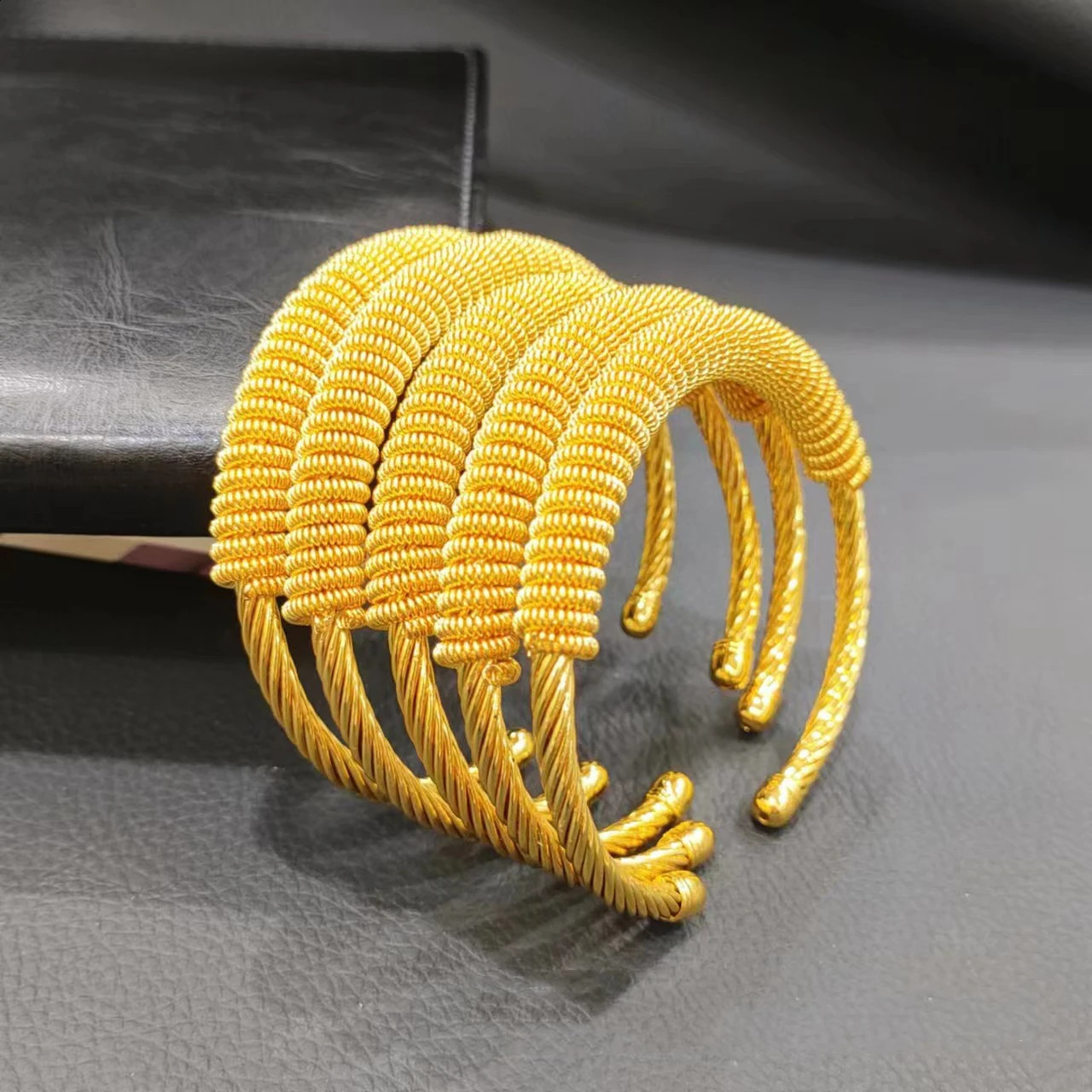 Bangle ANIID Luxo Dubai Mulheres Pulseira de Ouro 24k Dourado Indiano Africano Cuff Charme Casamento Etíope Jóias 231116