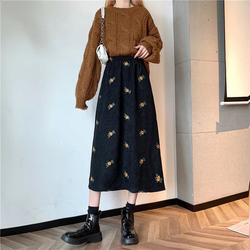 Skirts Vintage Broccoli Leather Clothes for Womens Autumn and Winter Loose Embroidery Flower High Waist Long Leather Clothes for Women 231116