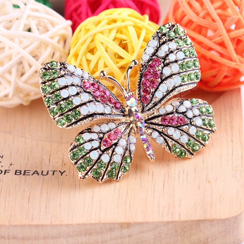 Fashion Butterfly Pearl -broche voor vrouwen Rhinestone Animal Grote kleurrijke insecten Metal Pin Wedding Party Geschenken