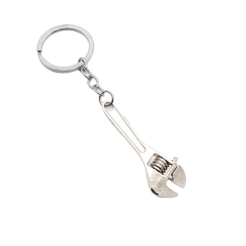 Kreativt simuleringsverktyg Justerbar skiftnyckel Keychain Pendant Herrkvinnor Ryggsäck Keychains smycken Presenttillbehör