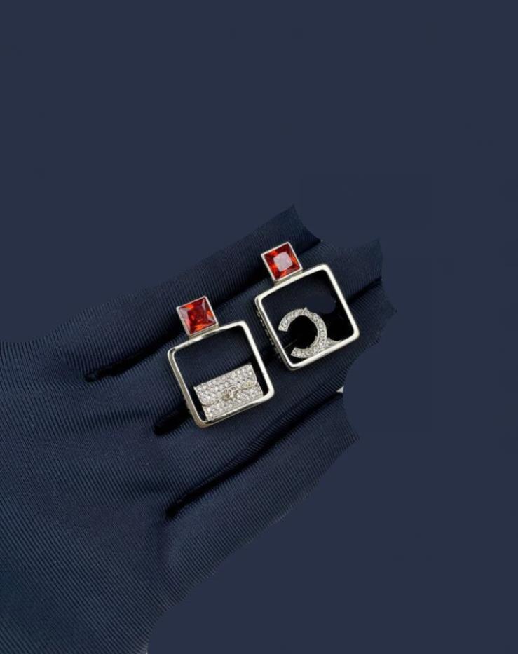 Dingle ljuskronor geometriska block ab väska röda diamantörhängen