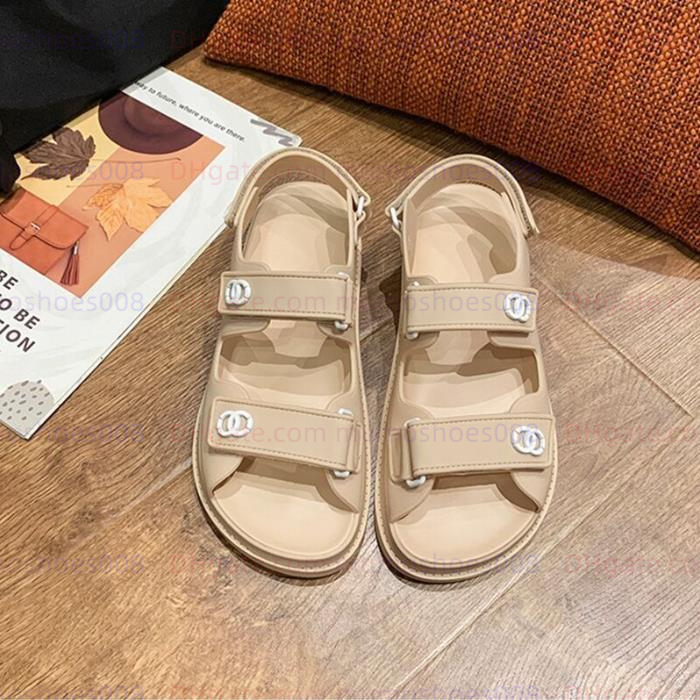 Designer rutschbanor Dam Kalv Läder pappa Sandaler Quiltad Plattform lyx Camellia Gladiator Sandaler Mode Strandtofflor Runt Spänne Flats slides skor Med Box