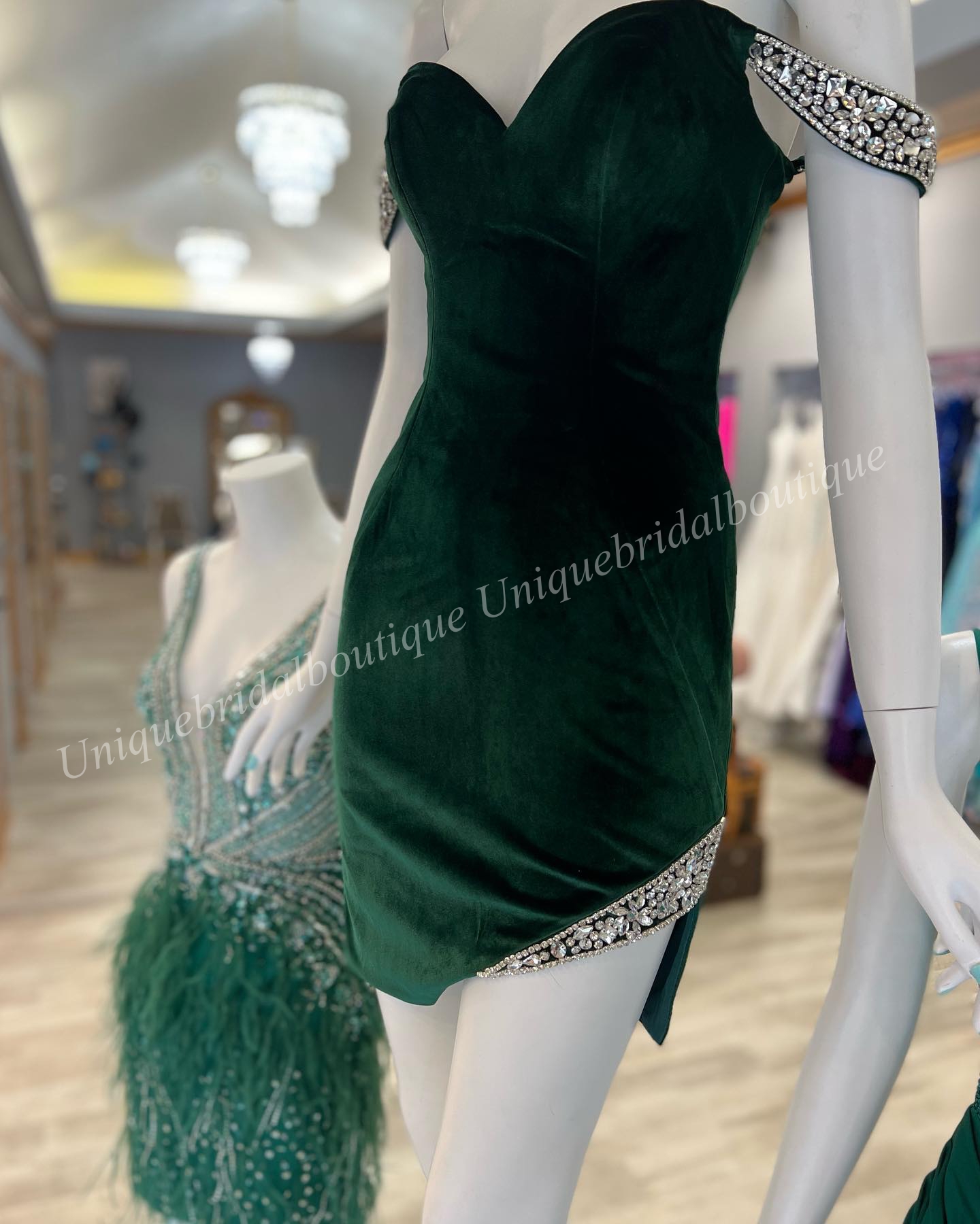 Kurzes Cocktail-NYE-Kleid 2023, Marineblau, Smaragd, Samt, Dame, formelles Event, Partykleid, Kristall, schulterfrei, Schlitz, Clubabend, Abschlussfeier, Hoco, Heimkehr, Gala, Burgund