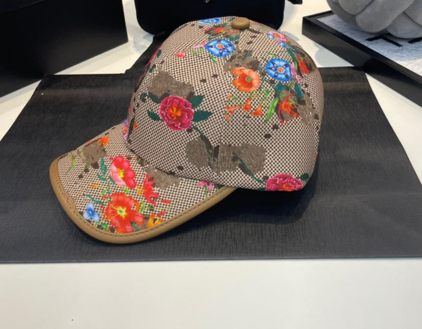 Designerskie czapki na płótnie dla mężczyzn kobiety 2023Spring Summer Visors Flower Letter Skórzane snapbacki Regulowane luksusowe sportowe sportowe czapki baseballowe czapki słoneczne kapelusze