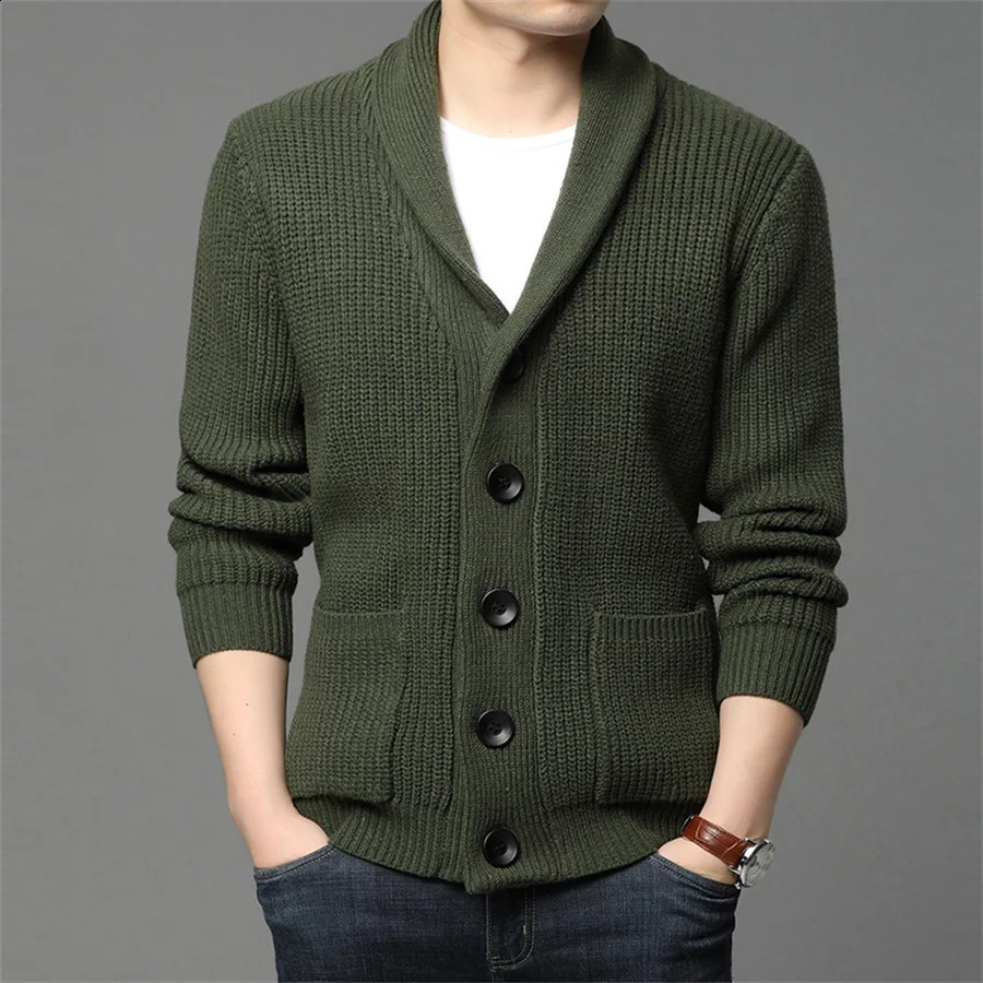 Pulls pour hommes Army Green Cardigan Hommes Bouton-Up Pull Automne Hiver Manteau tricoté Épais Chaud Casual Solide Streetwear Vêtements de mode pour hommes 231118