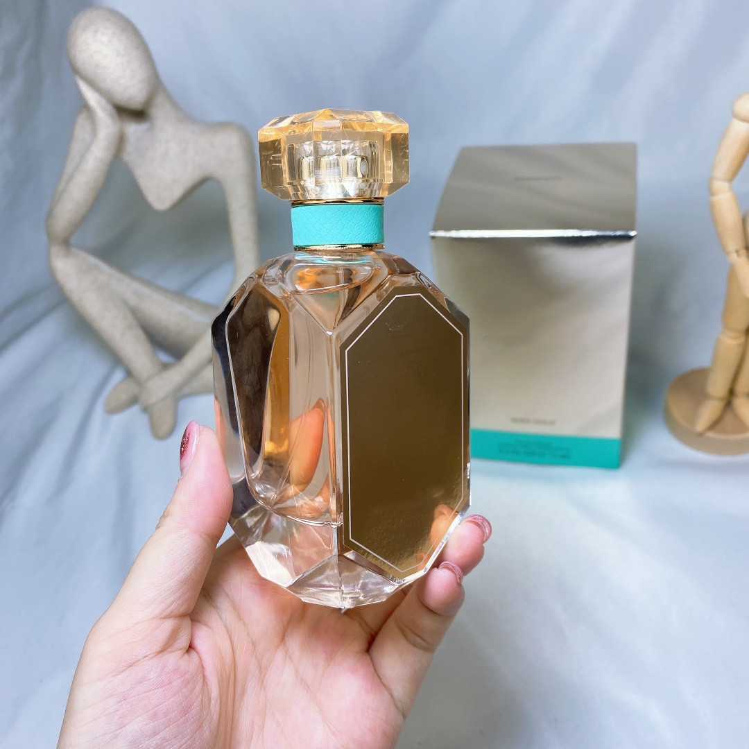 مصممة الكماليات مصممة النساء العطور الماس 75 مل 2.5FL.OZ EAU DE PARFUM رائحة طويلة الأمد Spary رائحة أصلية EDP لها عطرتها شديدة عالية الجودة عالية الجودة