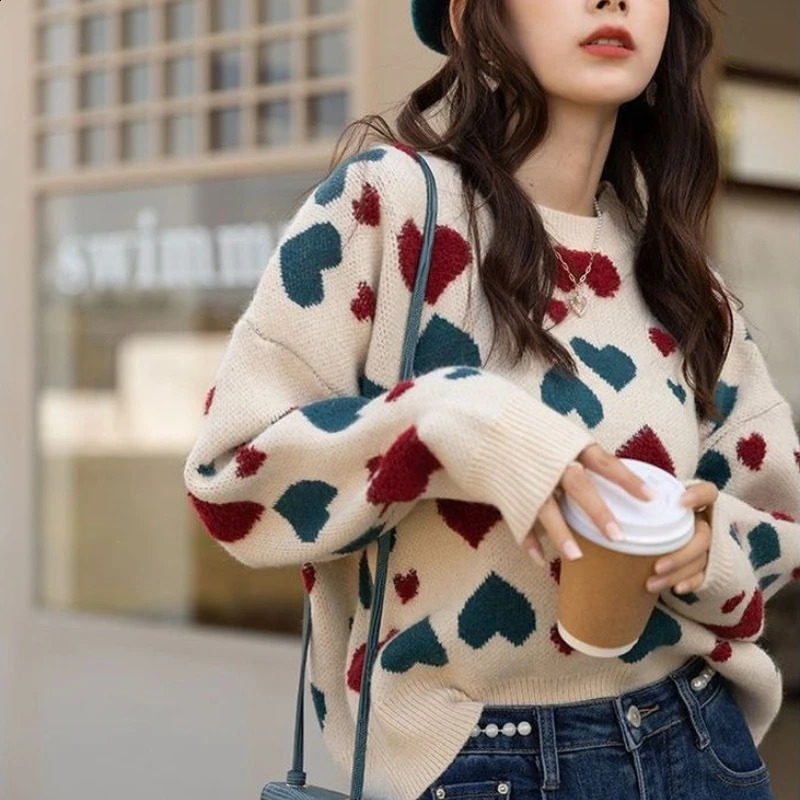 Women's Sweaters Autumn Winter Japanese Casual Loose Sweet Cute Jumpers Preppy Style Heart Jacquard All Match Knitted Pullovers 231118