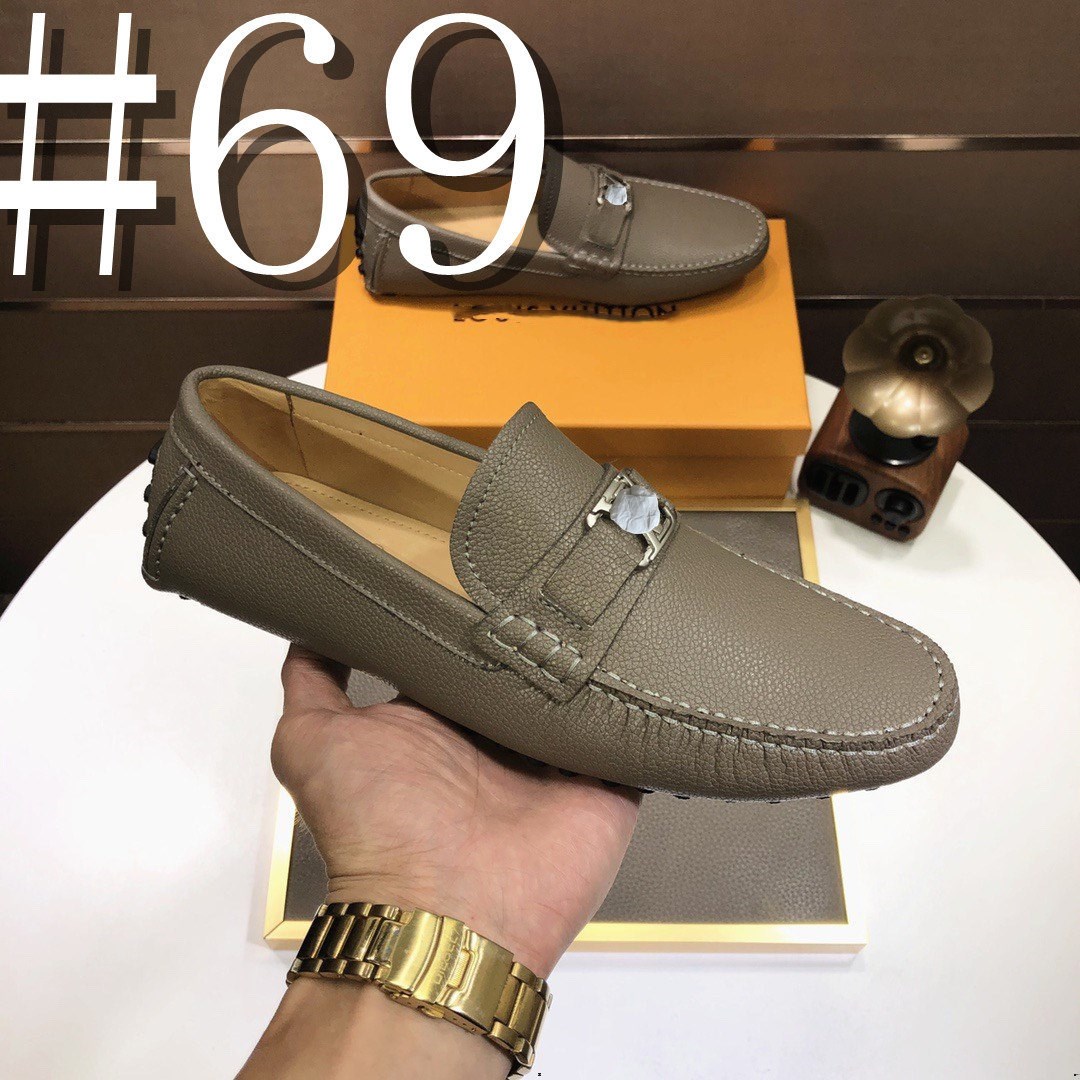 37 Model Lyxiga italienska män skor Summer Men loafers Designer äkta lädermockasiner Lätt andningsbar slip på herrklänskor