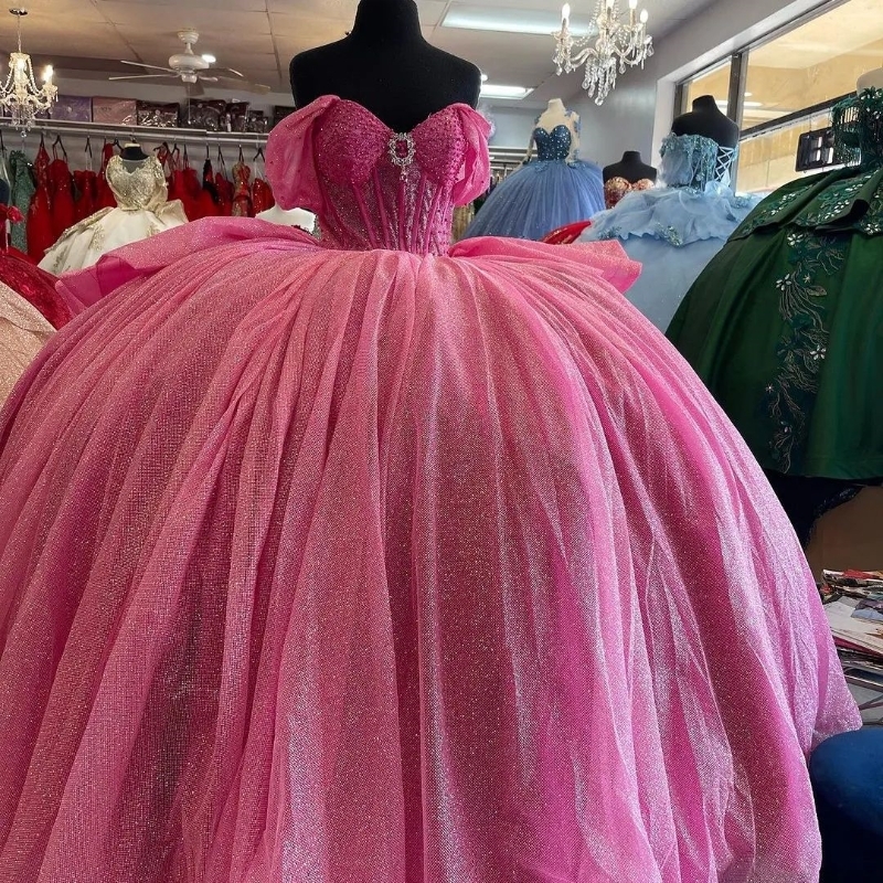 Rosa vermelha fora do ombro brilhou quinceanera vestido volumoso contas lantejoulas vestidos de baile de baile tule feito sob encomenda vestido