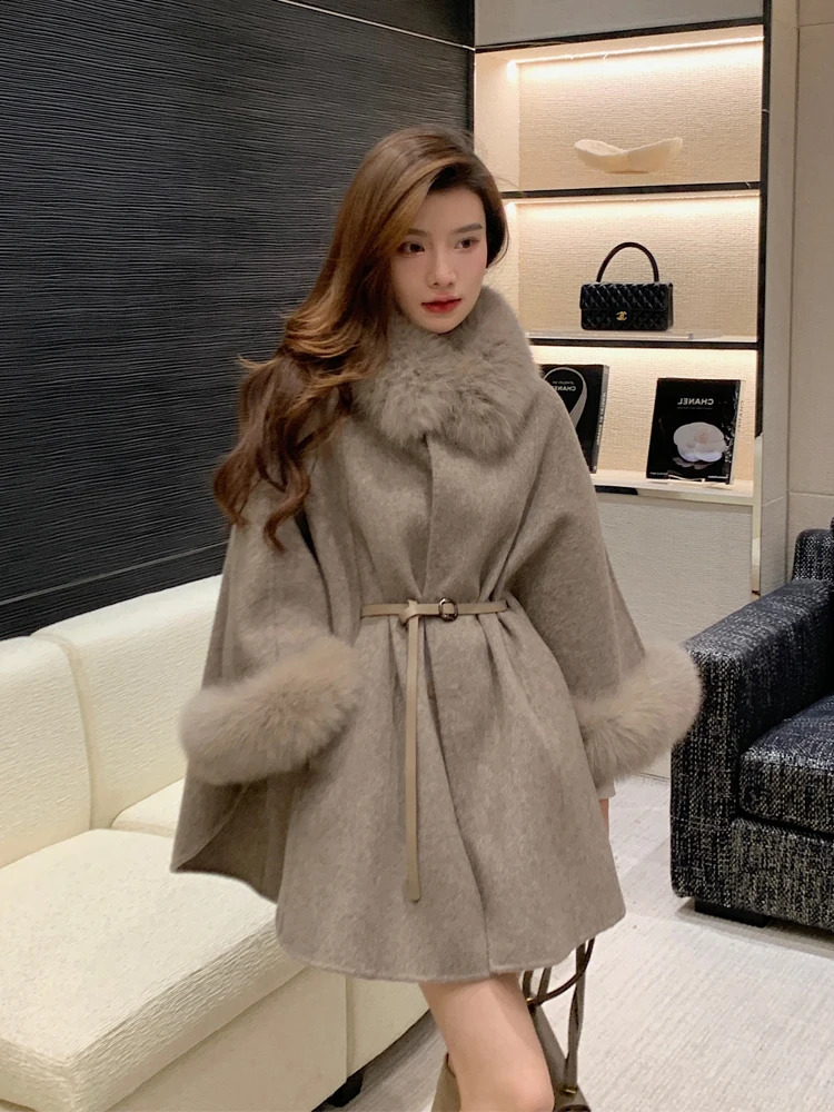 Women's Down Parkas 2023 Arrival Wool Cape Fashion Cashmere Poncho Lady Real Fur Cloak Streetwear Shawls 231118