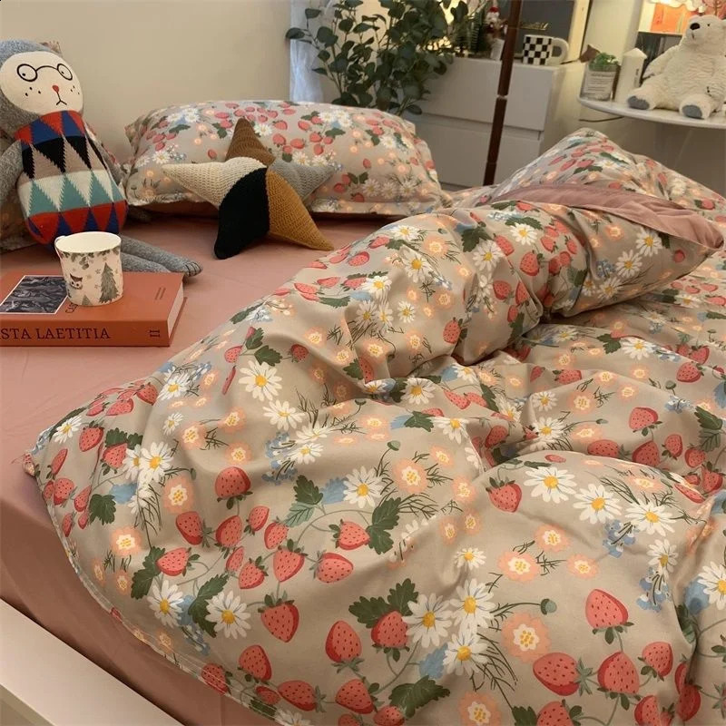 Conjuntos de cama Estilo Coreano Simples Beleza Princesa Little Bear Quilt Cover Quatro Peças Set Twin Queen Size Meninas Cama Plana Folha 231118