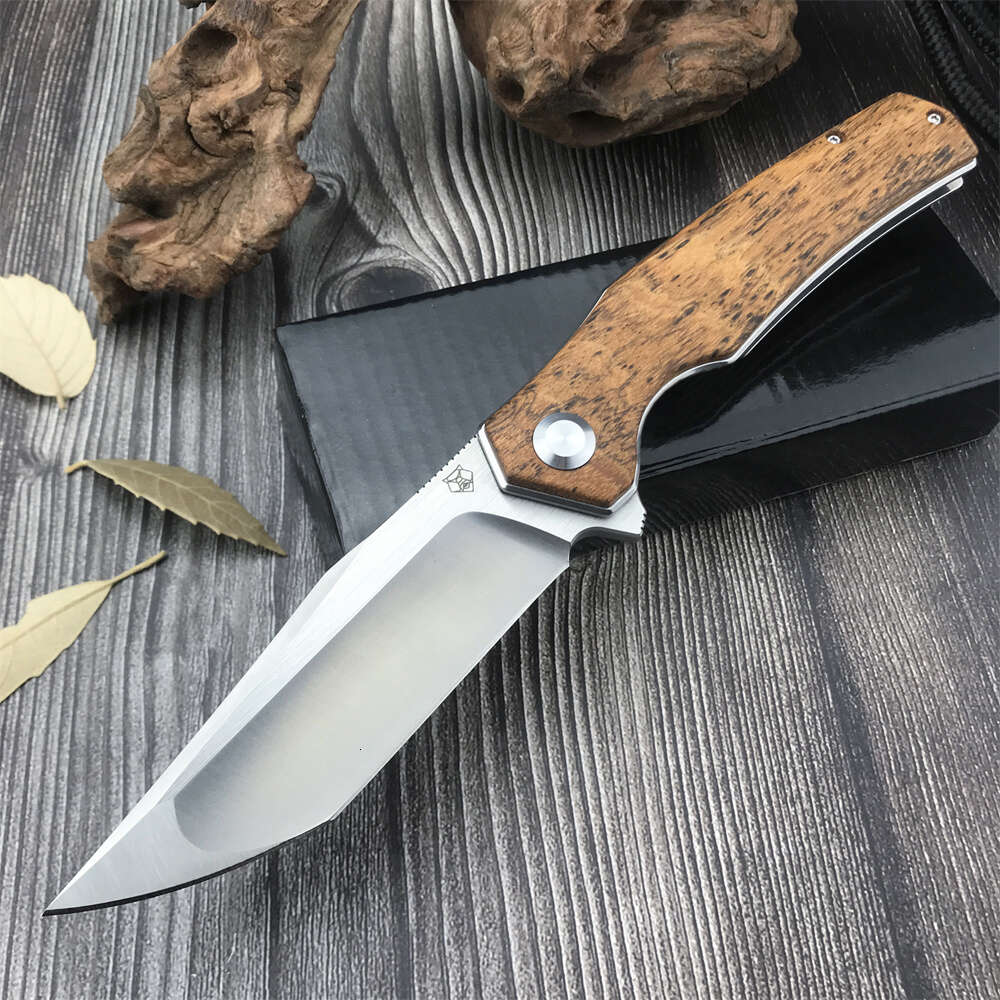 RU Stock Russian Shirogorov Falcon قابلة للطي سكين D2 Blade خشب الصندل مقبض في الهواء الطلق EDC الأداة الدفاع عن الأداة مع مقطع