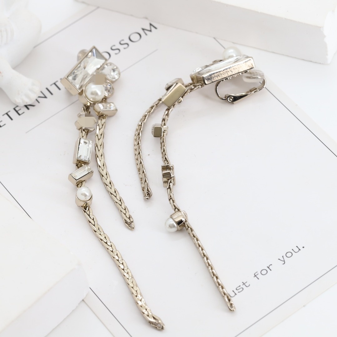 Designer Earrings Silver Plated Fashion Heavy Industry Crystal Snake Bone Chain Tassel Earclip