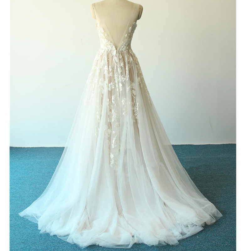 Robes de mariée de taille plus robe de mariée avec dentelle florale 3D appliques col en V balayage train tulle sur mesure dos ouvert vestido de novia