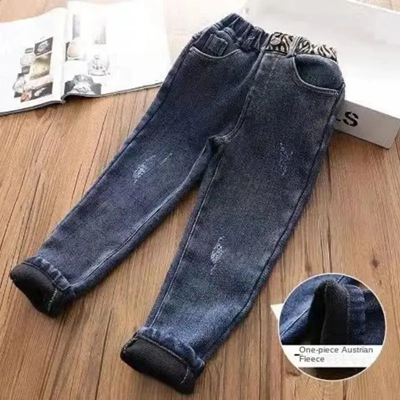 Broeken 2-13 jaar Peuter Baby Winterjeans Kinderen Dik Fluwelen Warme Denim Broek voor Meisjes Slanke leggings Kinderen Blauwe Fleecebroek 231120