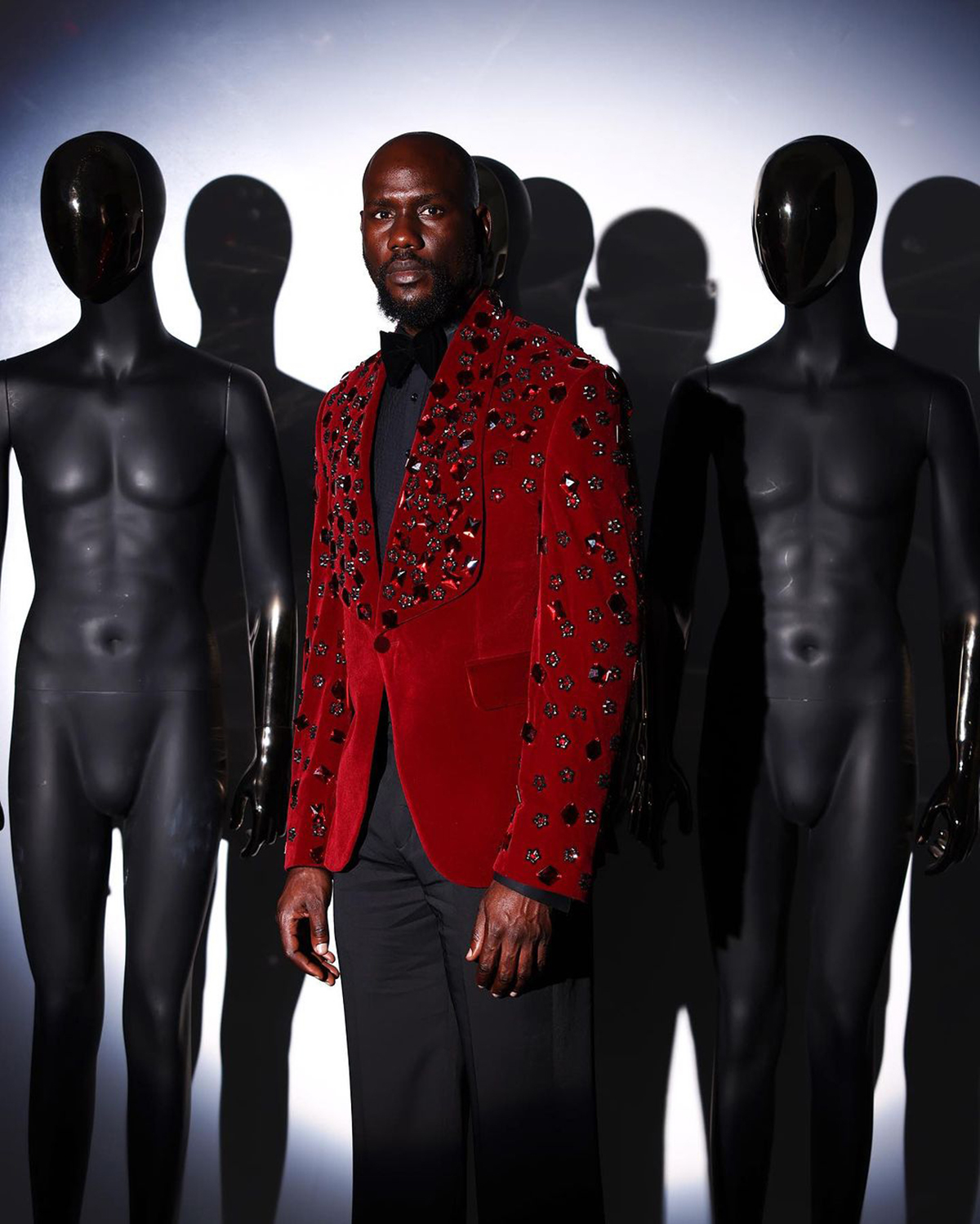 Бархатные красные мужские смокинги с кристаллами и бусинами, куртка и брюки, комплект для свадьбы, шаль для жениха, деловой пиджак с черными брюками