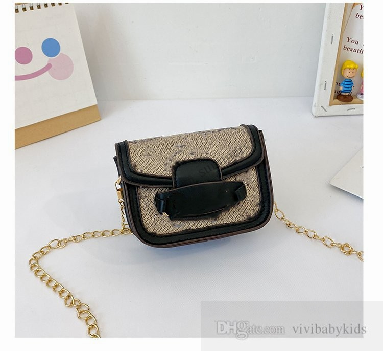 Mode barn brev tryckt handväska ins flickor metall spänne sadel väskor lyxiga barn crossbody prinsessväska s0856