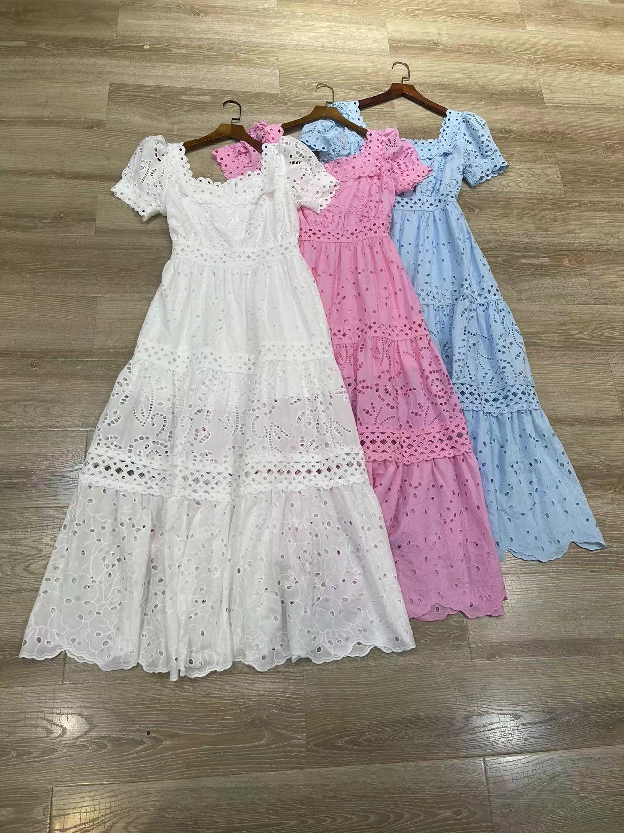 Summer Lace Dress Designer White/Pink/Blue Kort ärmar A Line Women Dress Sexy Hollow Out Dresses Womens 11267