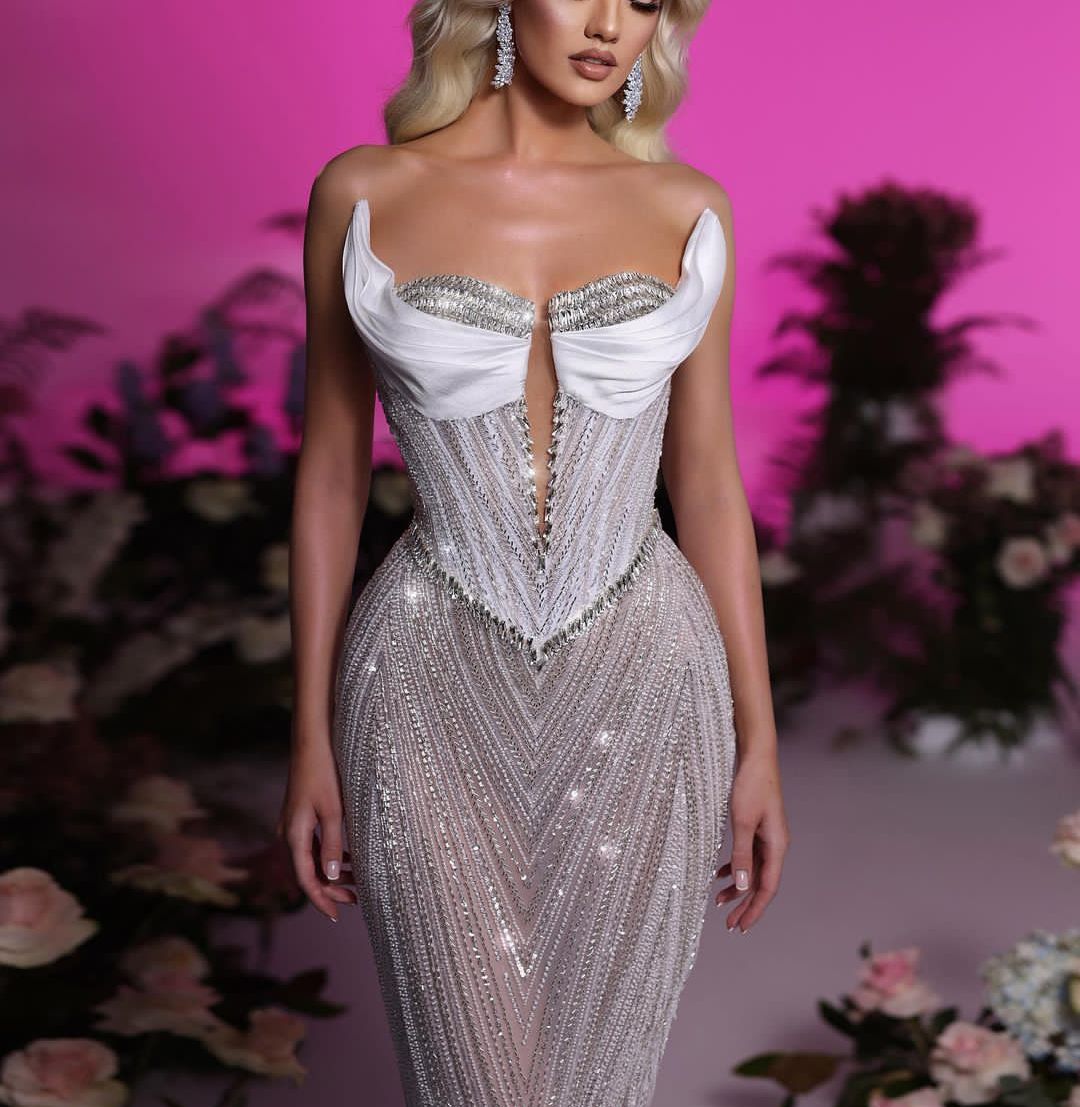 Luxury Mermaid Prom Dresses Sleeveless V Neck Appliques Sequins Beaded Floor Length Lace Diamonds Detachable Train Evening Dress Bridal Gowns Plus Size Custom Made