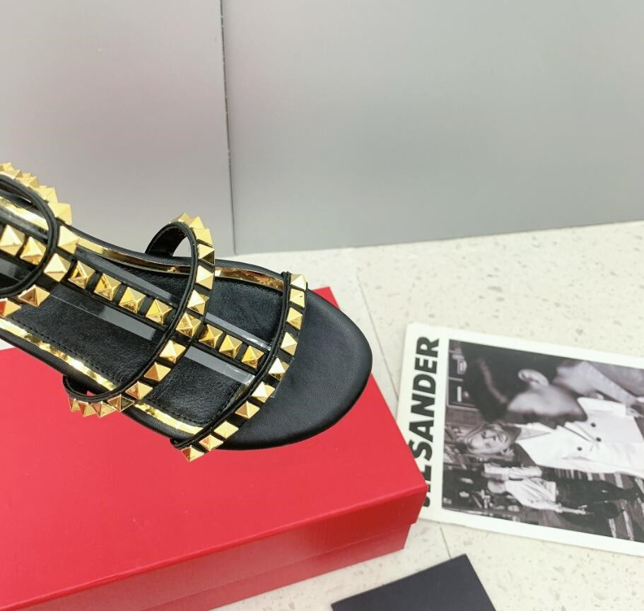 23ss Summer Color Rivets Spiked Gladiator Flat Sandals Stones Studded Flip Sandal Women's Shoes Adjustable buckle laces