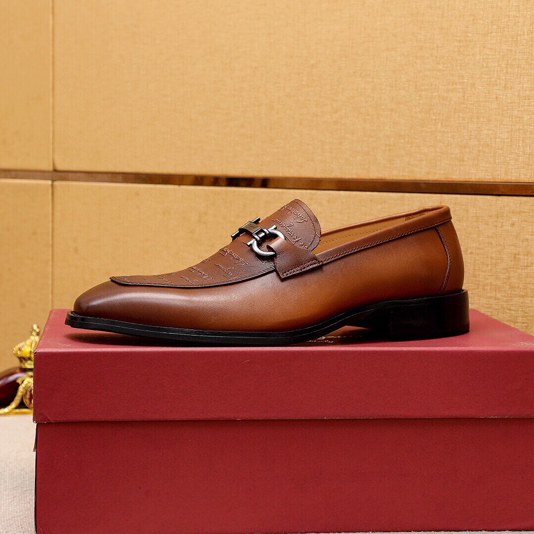 2023 Новые мужские формальные вечеринки подлинные кожаные туфли для ботинки дышащие повседневные лоферы Скальи на модном бизнесе Оксфордс размером 38-47