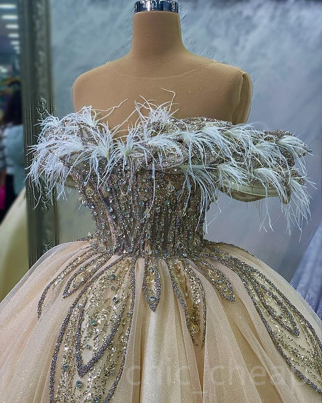 2023 April Aso Ebi Champagne Beaded Quinceanera Dresses Feather Crystals Ball Gown Prom Evening Party Pageant Birthday Gowns Dress ZJ023