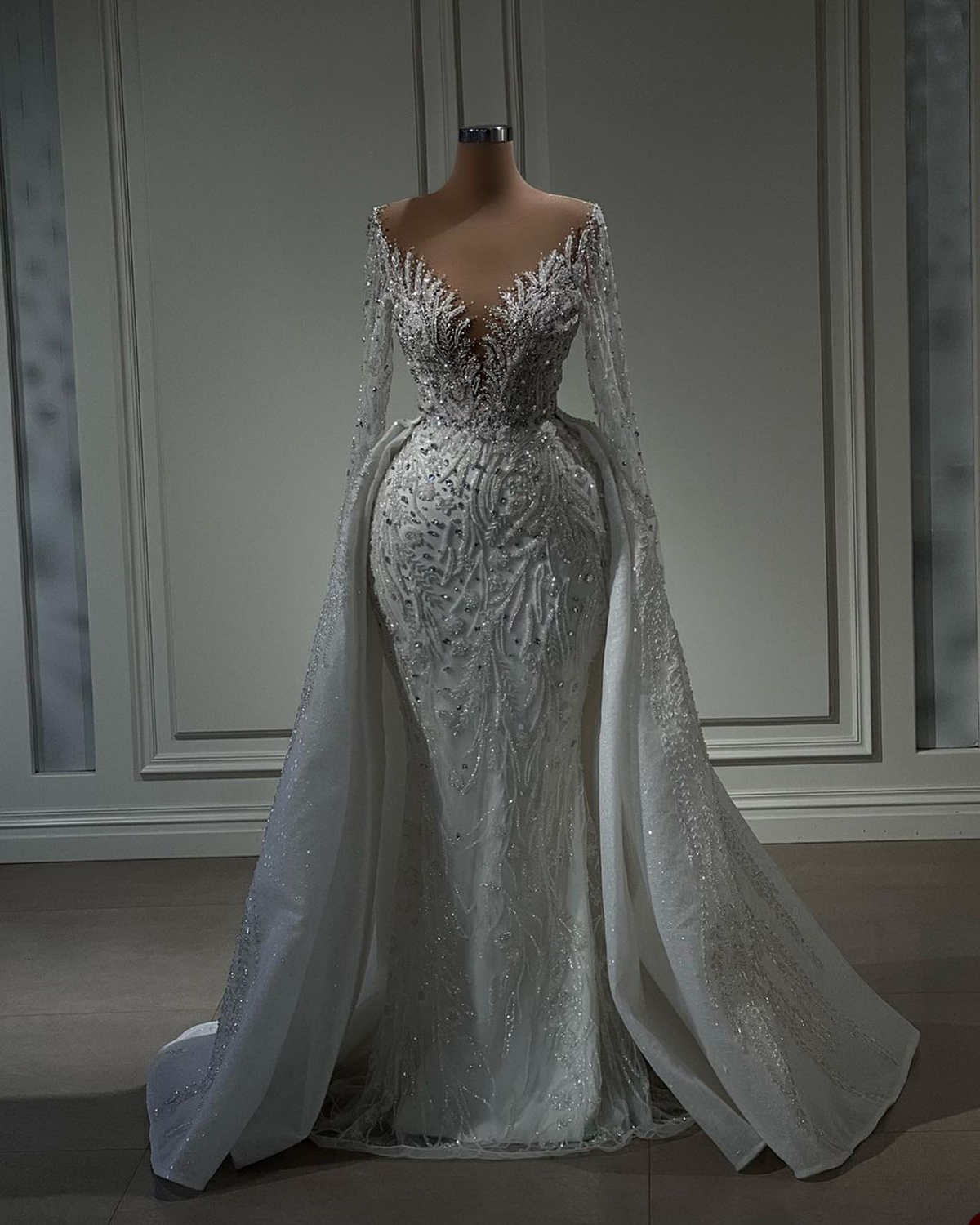 Abiti da sposa a sirena con strascico staccabile Collo trasparente Abiti da sposa a maniche lunghe Vestido Novia Abito da sposa con applicazioni di perline