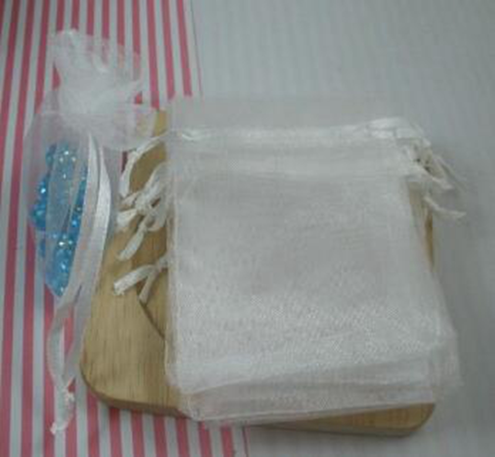 Organza Gift Bags 흰색, 7 x 8.5cm / 4 인치, 드로 스트링. 100 개 PKG 당 판매 003583