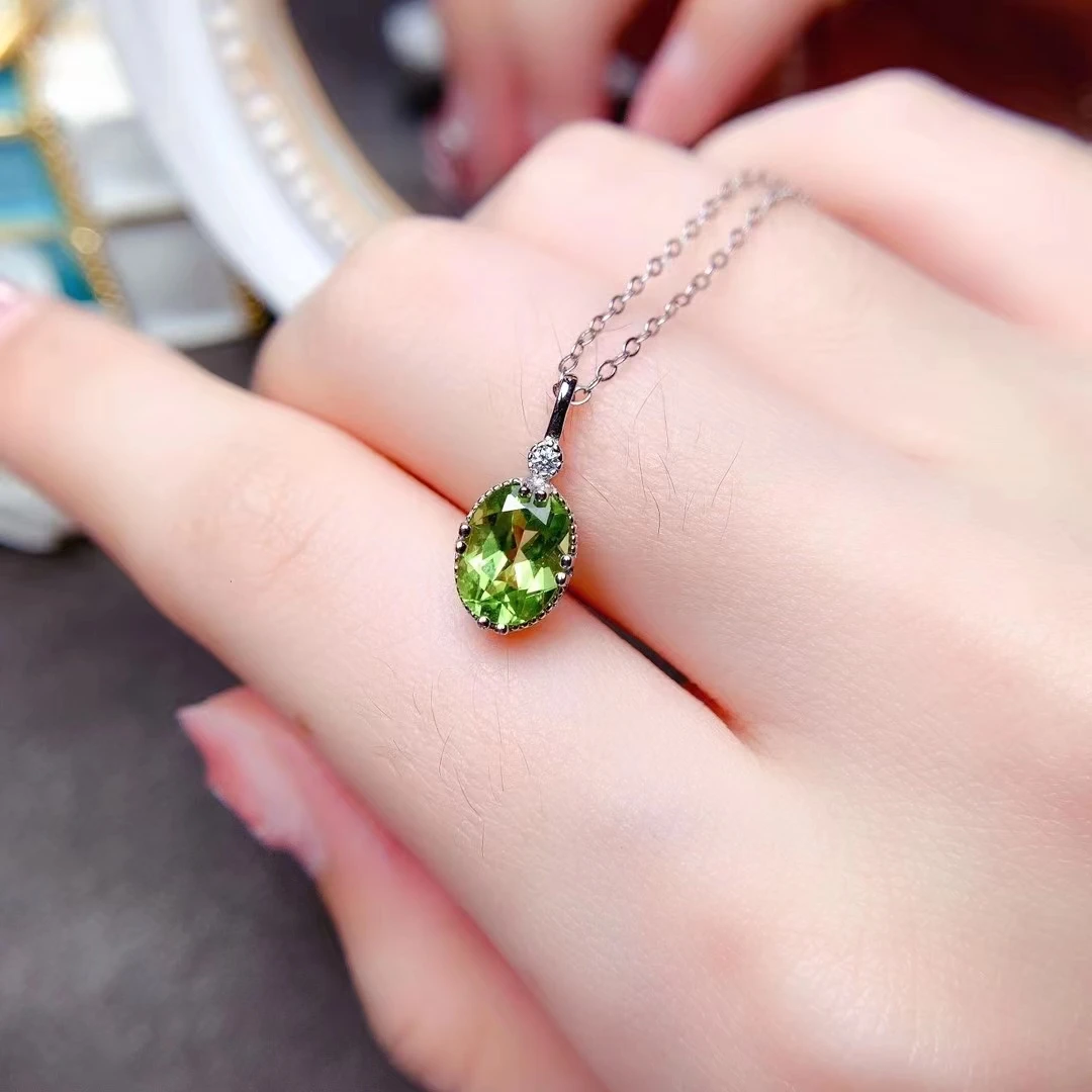 1ct Natural Peridot Pendant for Office Woman 6mmx8mm VVS Grade Peridot Jewelry Small 925 Silver Gemstone Necklace Pendant